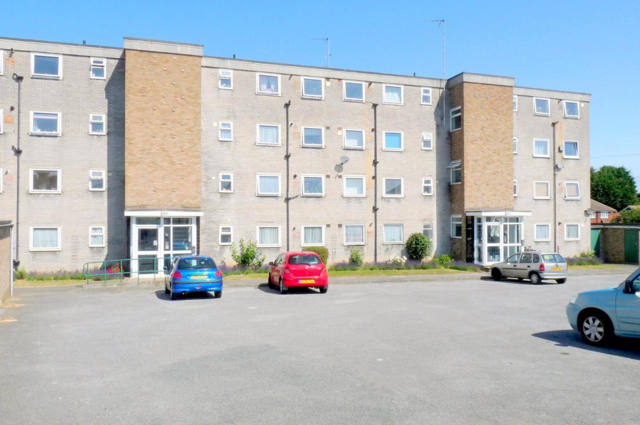 Wentworth Apartment With 2 Bedrooms, Superfast Wi-Fi And Parking Sittingbourne Exterior foto